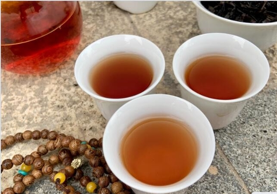 China Folhas de chá preto Tempo de preparação 3-5 minutos Sabor delicioso