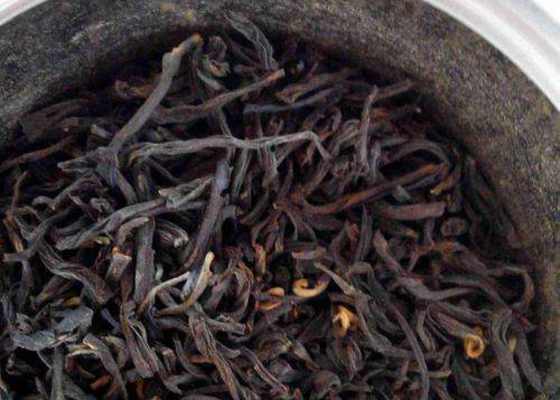 2 anos de validade Pequena semente Lianyun Chá preto com aroma de frutas