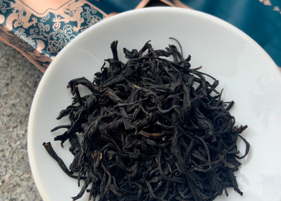 Souchong assado a alta temperatura Chá preto Junmei Prateado Um Bud ou Dois